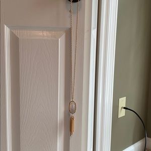 Kendra scott “Rayne” necklace